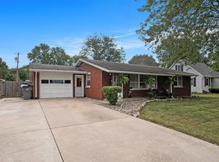 1206 S 12th St, Goshen, IN 46526
