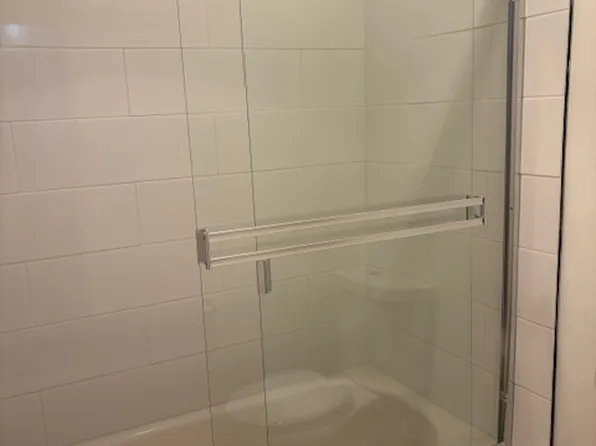 11932 Courtleigh Dr #8, Los Angeles, CA 90066