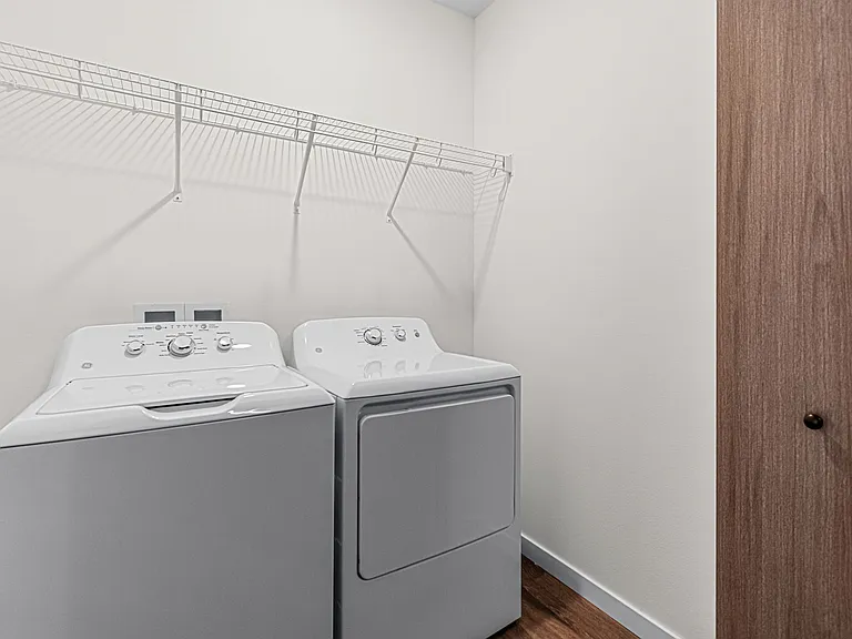 Madison Ave Condos — Photo 29