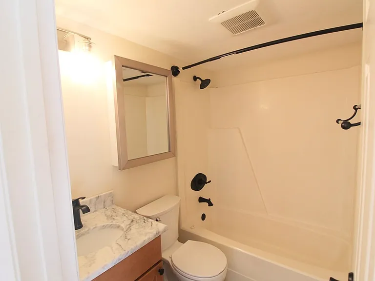 1380A Hunters Rd — Photo 17