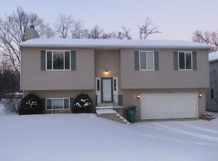 8704 Acorn Path, Wonder Lake, IL 60097