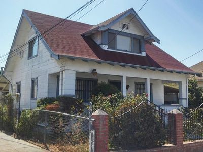 1750 Orchard Ave, Los Angeles, CA, 90006
