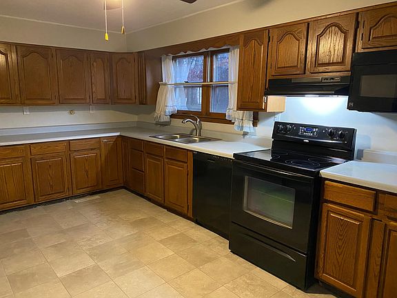 4th image of 7109 W 138th Ave