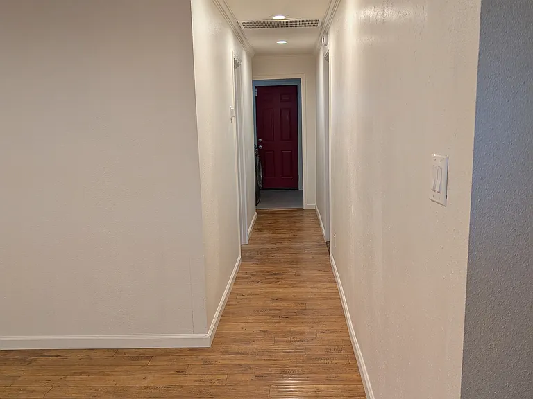 1410 C St — Photo 7