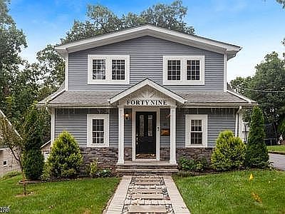 1st image of 49 Lincoln Ave