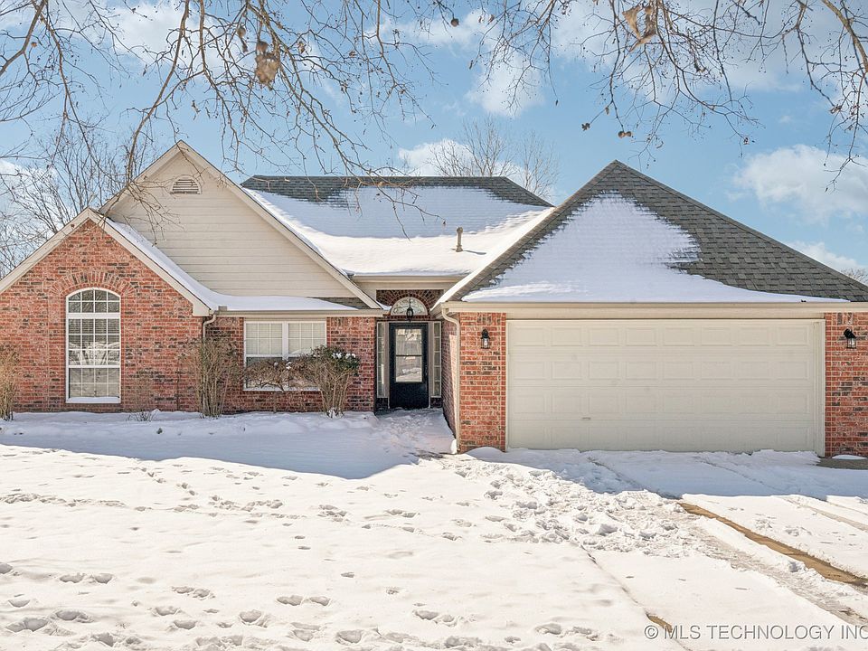 1st image of 4980 E Chestnut Dr