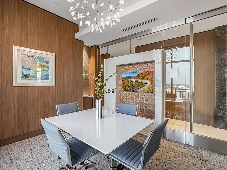 Hanover Dilworth — Photo 11