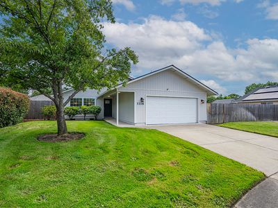 1118 Angela Ct, Central Pt, OR, 97502