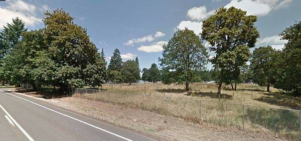 2nd image of 1827 Talbot Rd SE