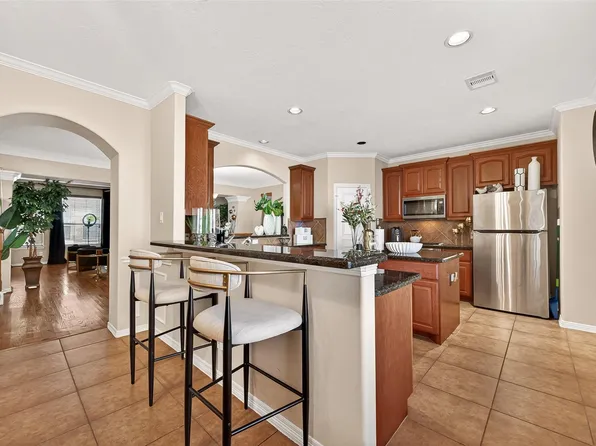 3418 Skyline Village Dr, Houston, TX 77057