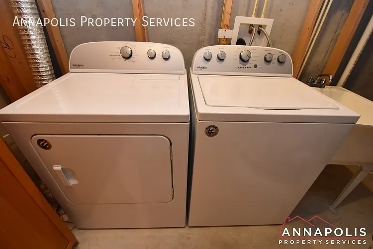 916 Glaze Ct — Photo 29