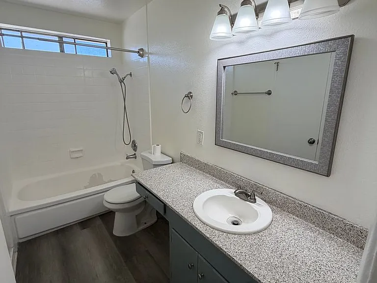 3101 Quartz Ln — Photo 3