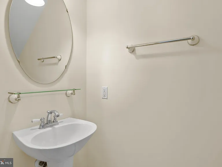 4384 Sutler Hill Sq — Photo 7