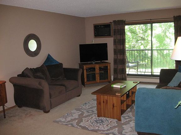 5th image of 4 Pine Tree Dr APT 217