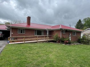 107 Travelers Ln, Beckley, WV 25801