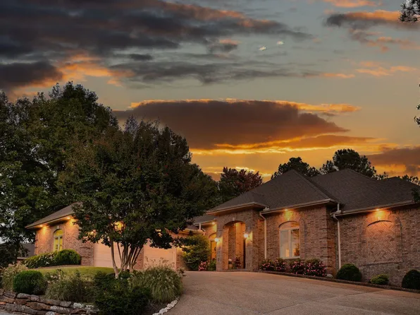 16 Gusta Ln, Hot Springs Village, AR 71909