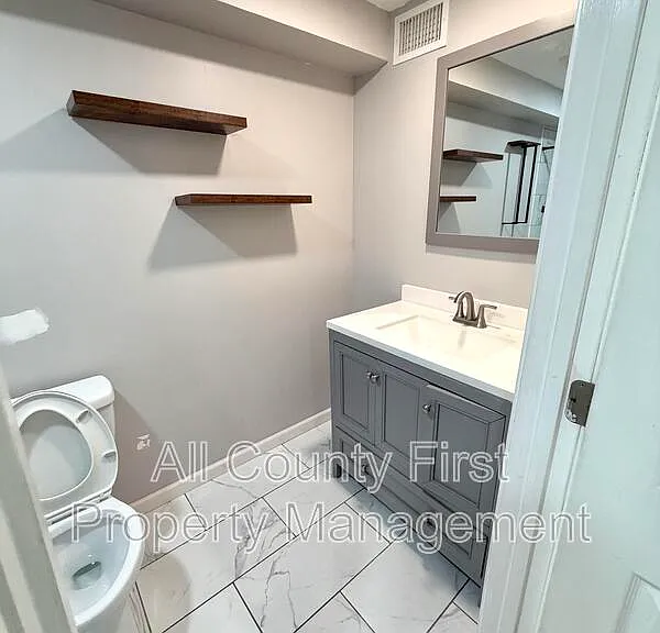 1093 Fayetteville Rd SE — Photo 9