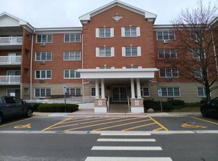 1220 Depot St UNIT 303, Glenview, IL 60025