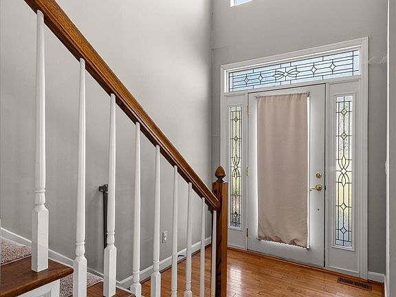 5th image of 7708 Asherton Ln