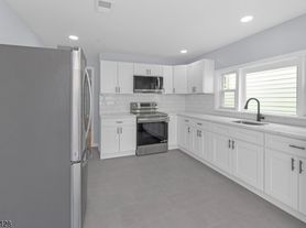 157 Fairmount Ave