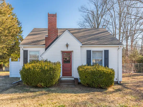 2465 Griffith Rd, Winston Salem, NC 27103