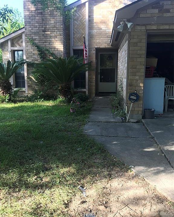 1st image of 10510 Canyoncrest Ln