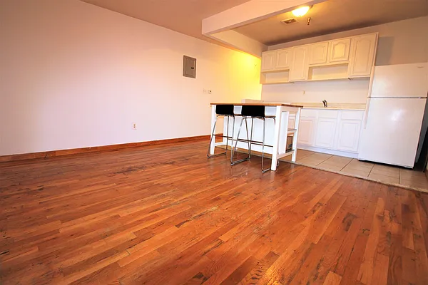 Rented by (Legacy) NY 101, Inc. | media 14