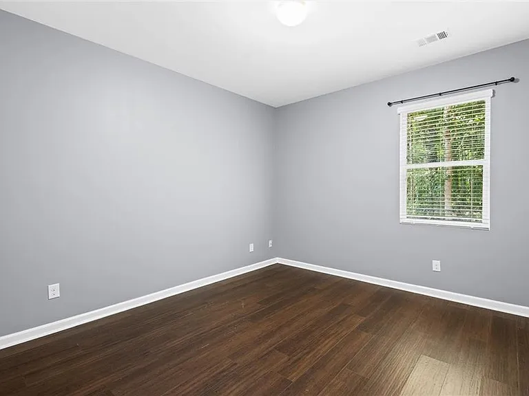 407 Aviary Ln — Photo 33