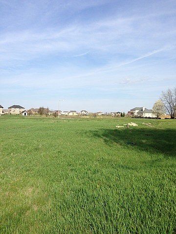 2nd image of 15717 S Brookshore Dr
