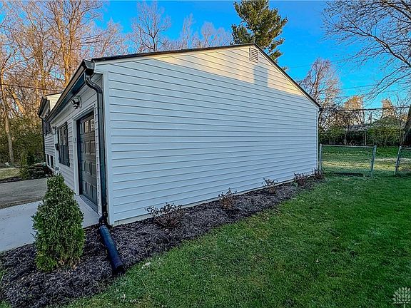 2nd image of 465 Westfield Dr