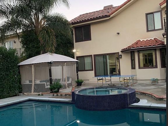 2nd image of 5528 Tampa Ave