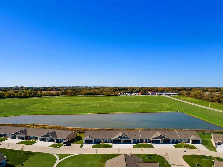 Redwood Merrillville — Photo 8