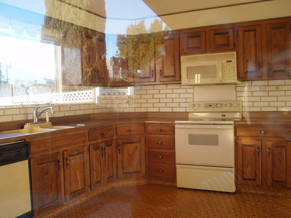 2nd image of 2212 Arata Way