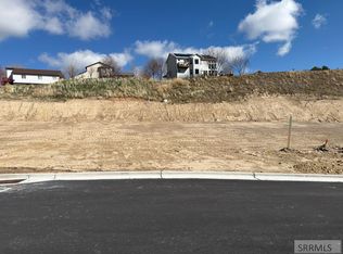7 Falcon Ridge Dr, Pocatello, ID 83201