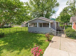 112 E 2nd St, Silver Grove, KY 41085