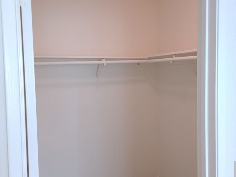 Walk-in Closet