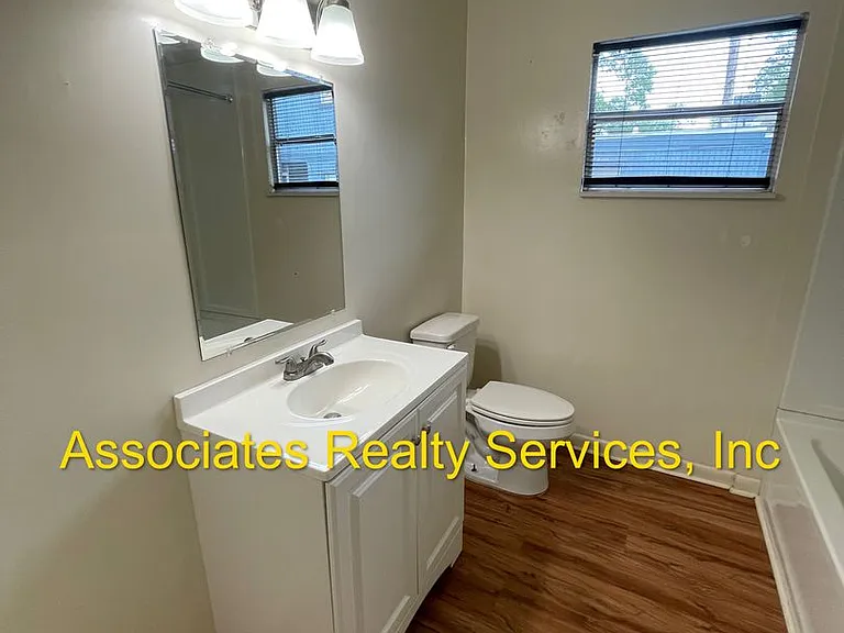 611 SW 75th St #107 — Photo 9