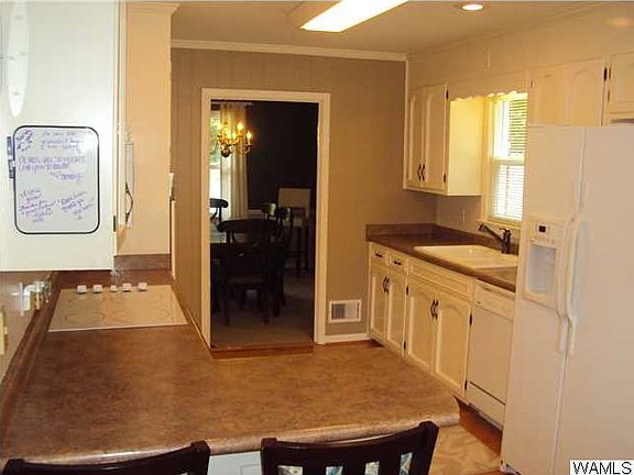 2nd image of 2817 Claybrook Dr