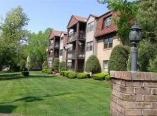 210 Newport Court #FL 2ND, Fords, NJ 08863