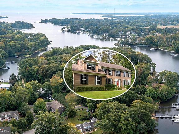 3rd image of 631 Canal Ln