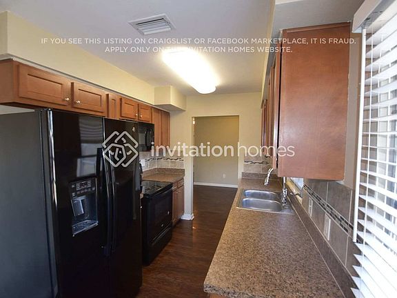 4th image of 1791 Suffolk Dr