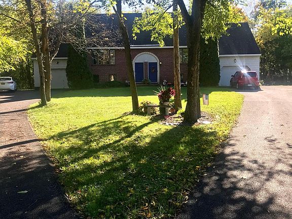 3rd image of 17 Marian Ct