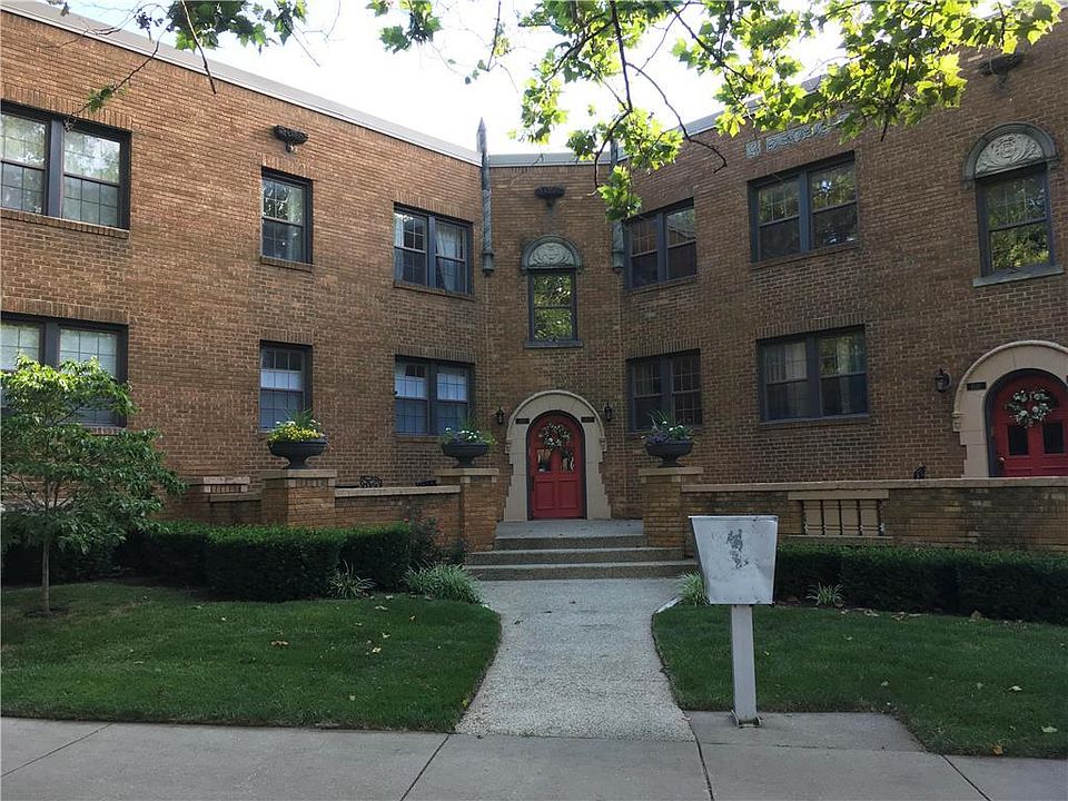 1st image of 4517 Roanoke Pkwy Unit 4517
