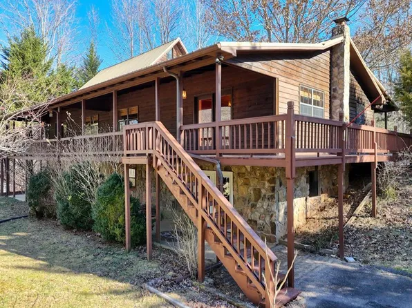 7493 W Union Rd, Young Harris, GA 30582