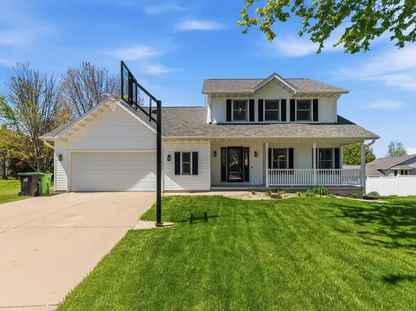 306 Emily Ln, Beaver Dam, WI 53916