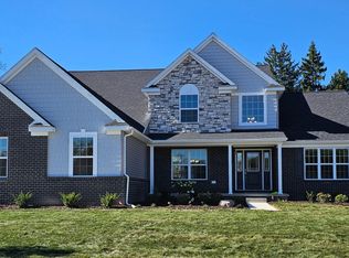 9620 Valley View Ct, Saline, MI 48176