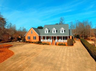 110 Lakewinds Blvd, Inman, SC 29349