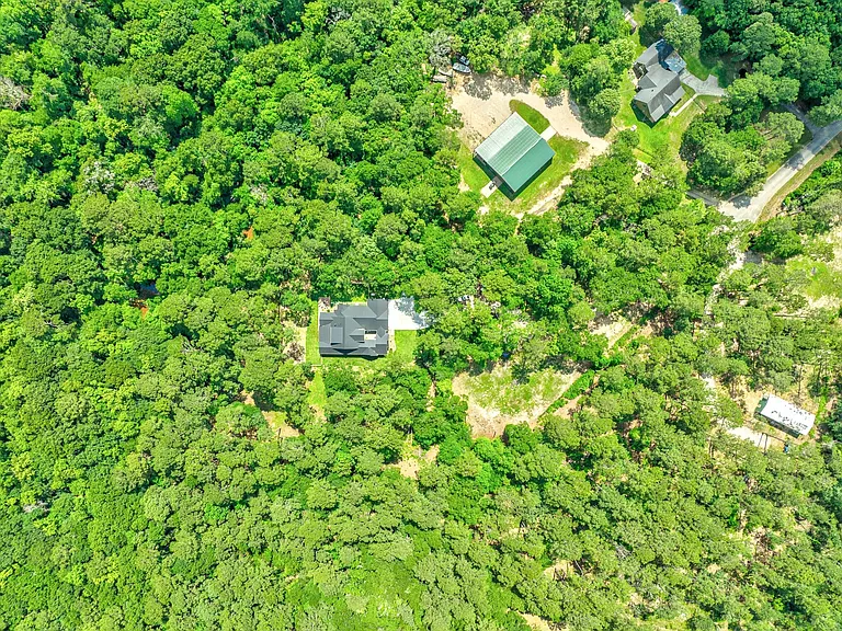 21701 Dan Dr — Photo 47