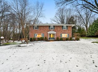 11 Orchard Cir, Montebello, NY 10901
