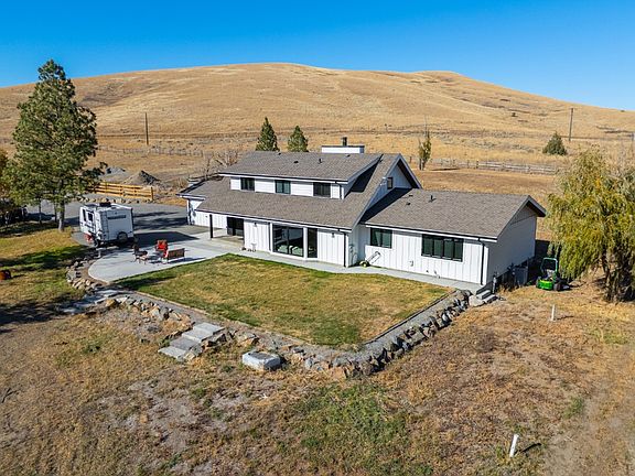 3rd image of 272 Goose Lake Rd